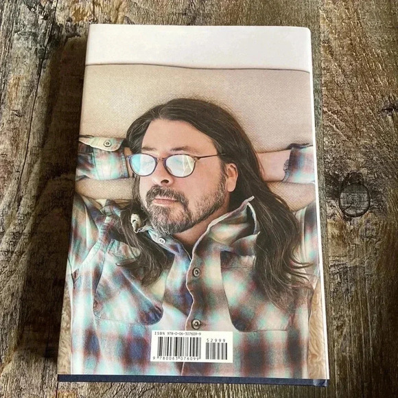 Dave Grohl | The Storyteller  - Tales of Life & Music - Picture 2 of 4